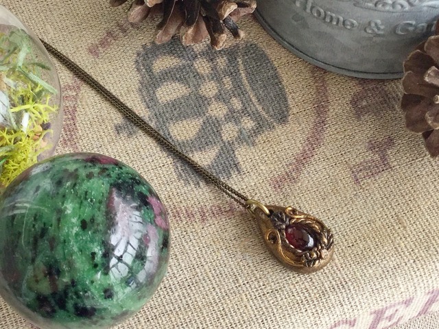 【ミニ】ガーネットの護符ペンダント