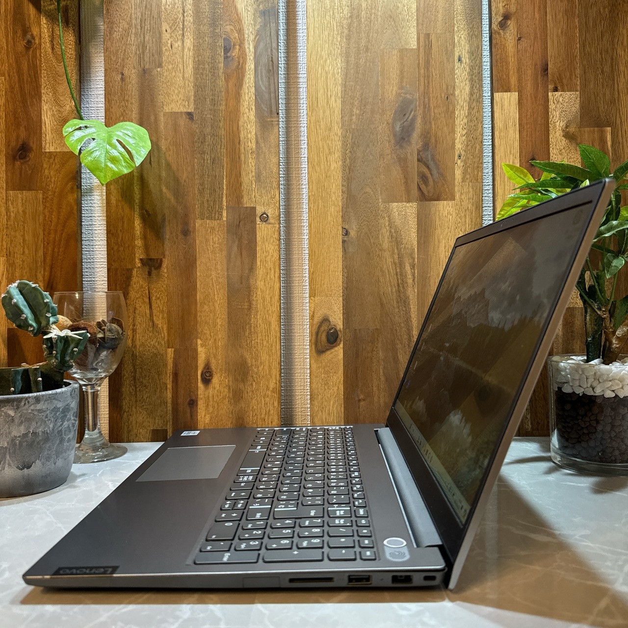 美品】Lenovo ThinkBook 15-IIL☘️i5第10世代☘️メモ8G | ほんぽくんのPC