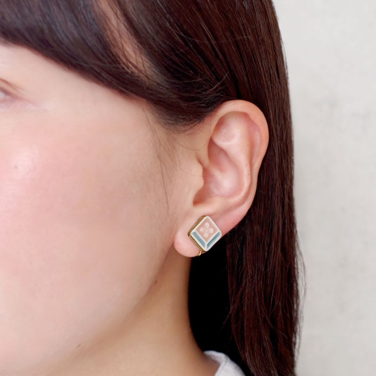 マジョリカ 花枠 小 ピアス・イヤリング