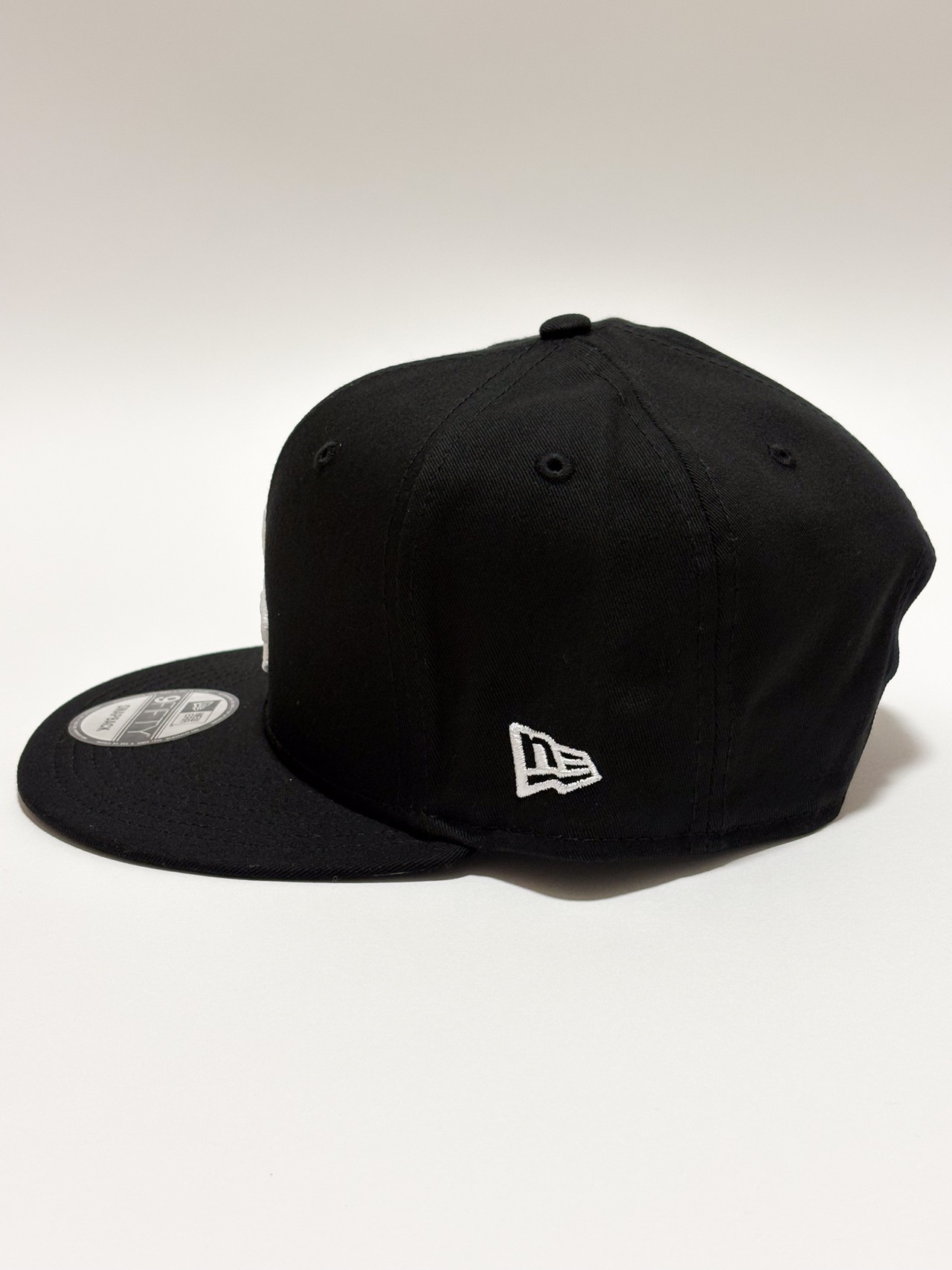 GOLF BOND CLUB 3D NEEDLE CAP BLK×WHT