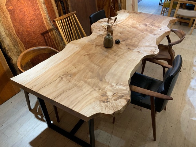 【Premium】栃瘤（トチコブ）_2340×950-790×55_浅草本店_テーブル天板/一枚板 242208