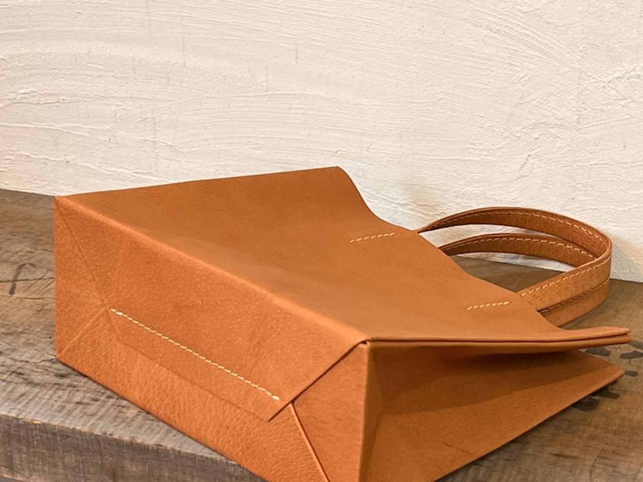 紙袋のような革袋・クラフトブラウン ・ほぼB5ヨコ