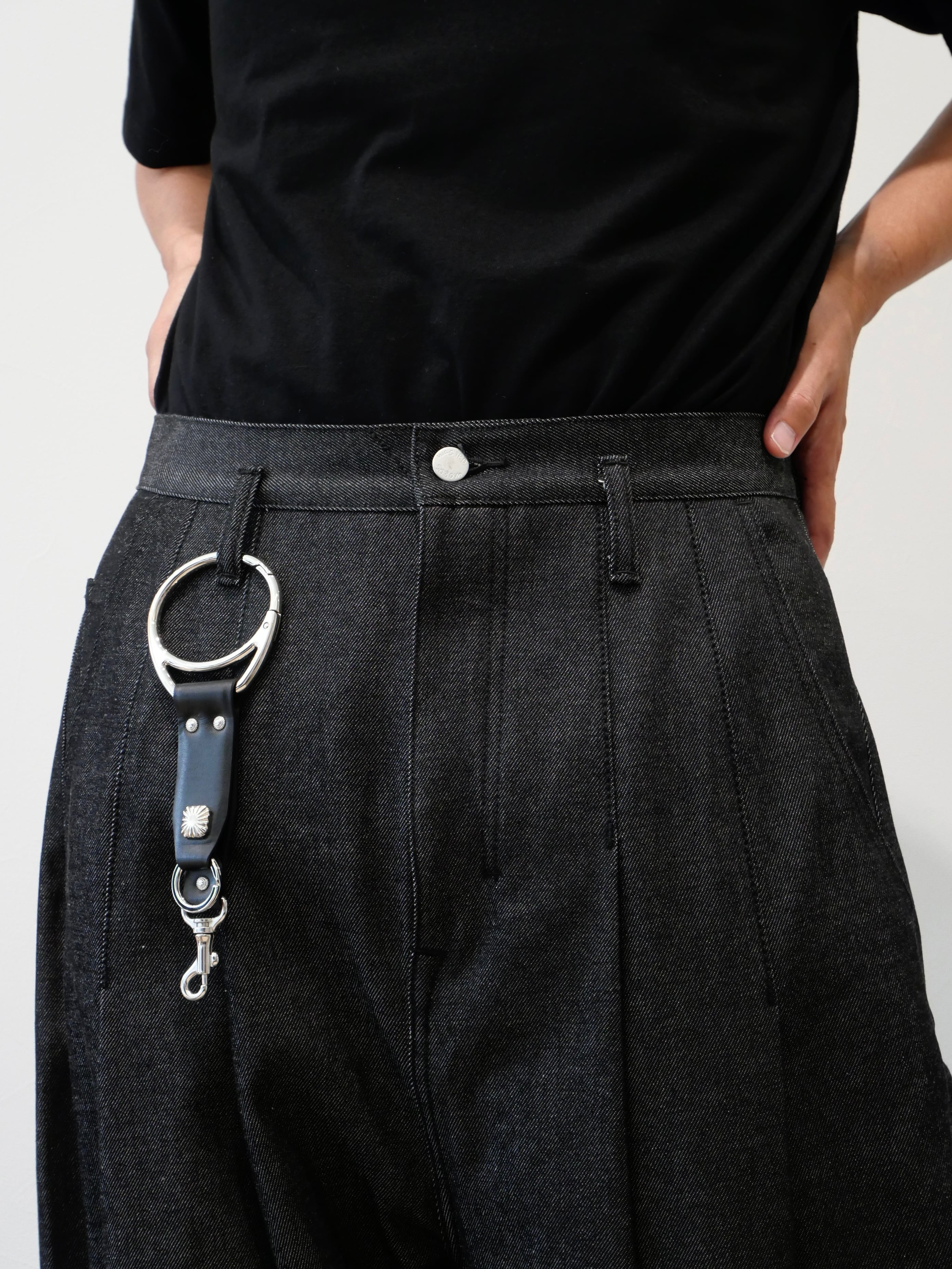 TOGA TOO LEATHER KEY RING | CONSTRUCT1
