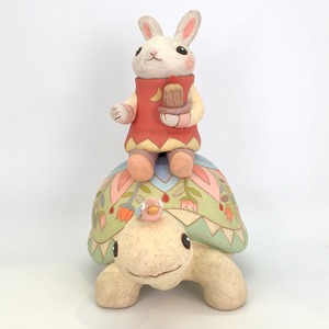 【月魚ひろこ】立体作品「うさぎさんとカメさん」