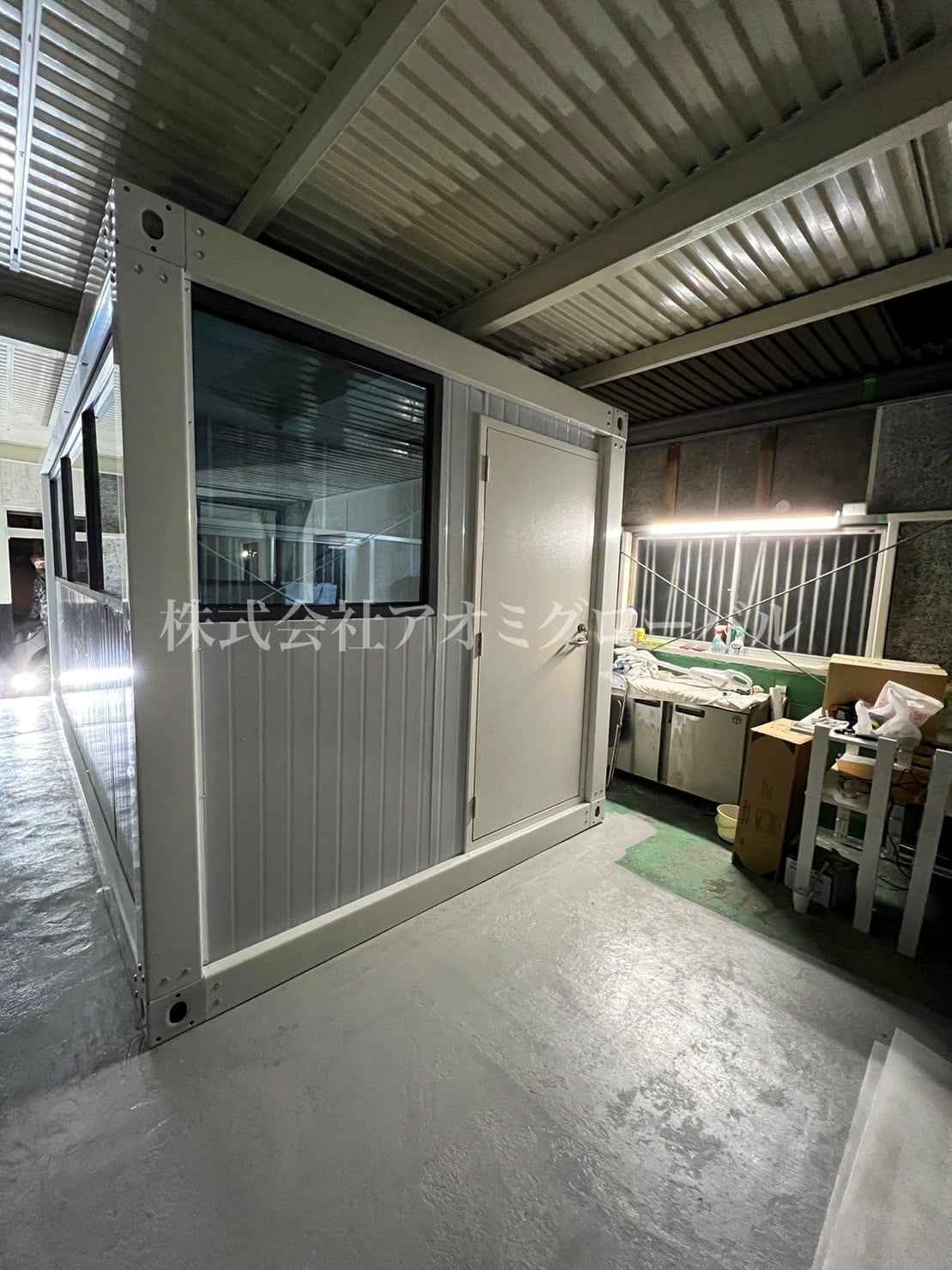 15㎡シンプル即納 新品プレハブハウス 現地組立 コンテナハウス