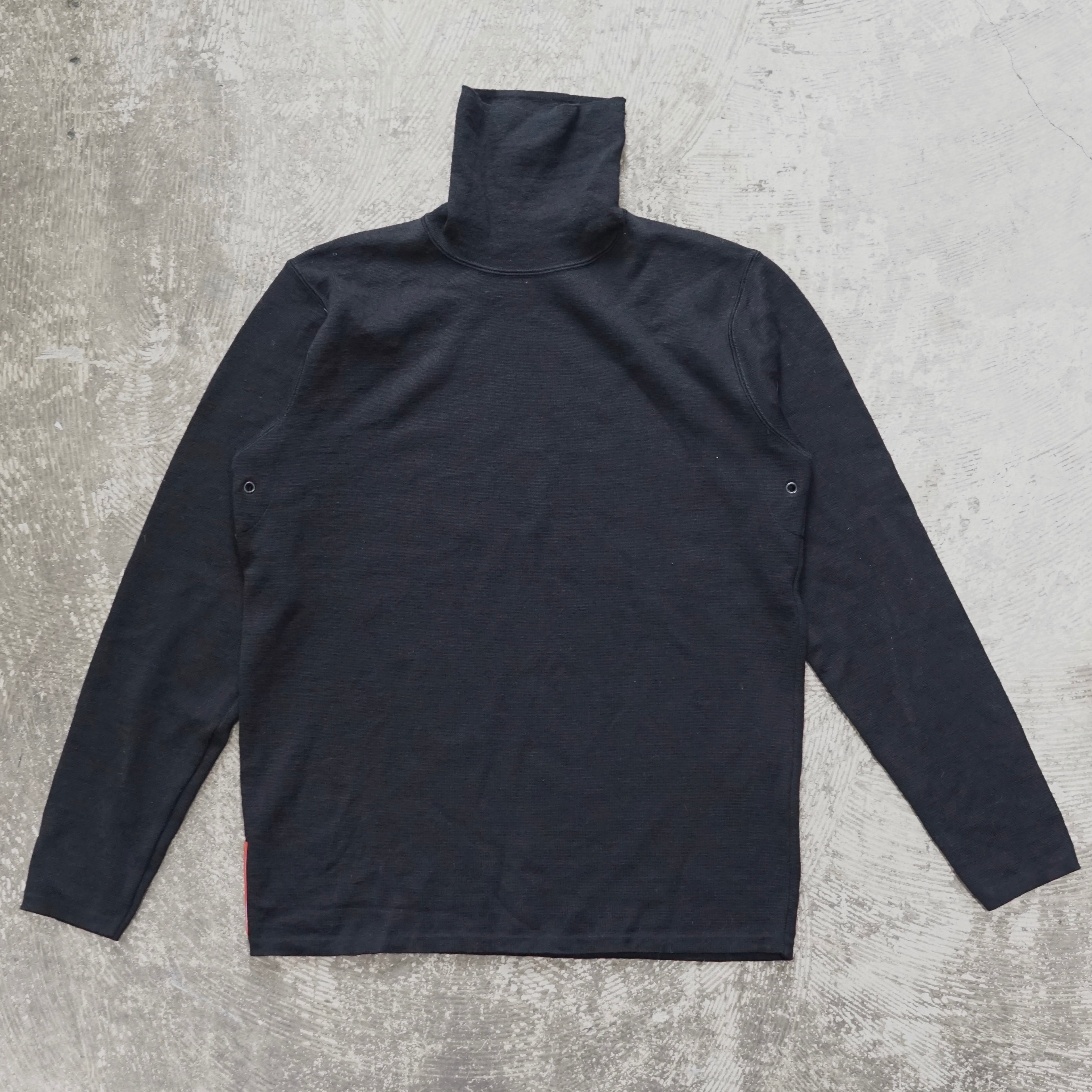 99AW PRADA SPORT “Ninja Mask Fleece Hoodie” / size M | magari