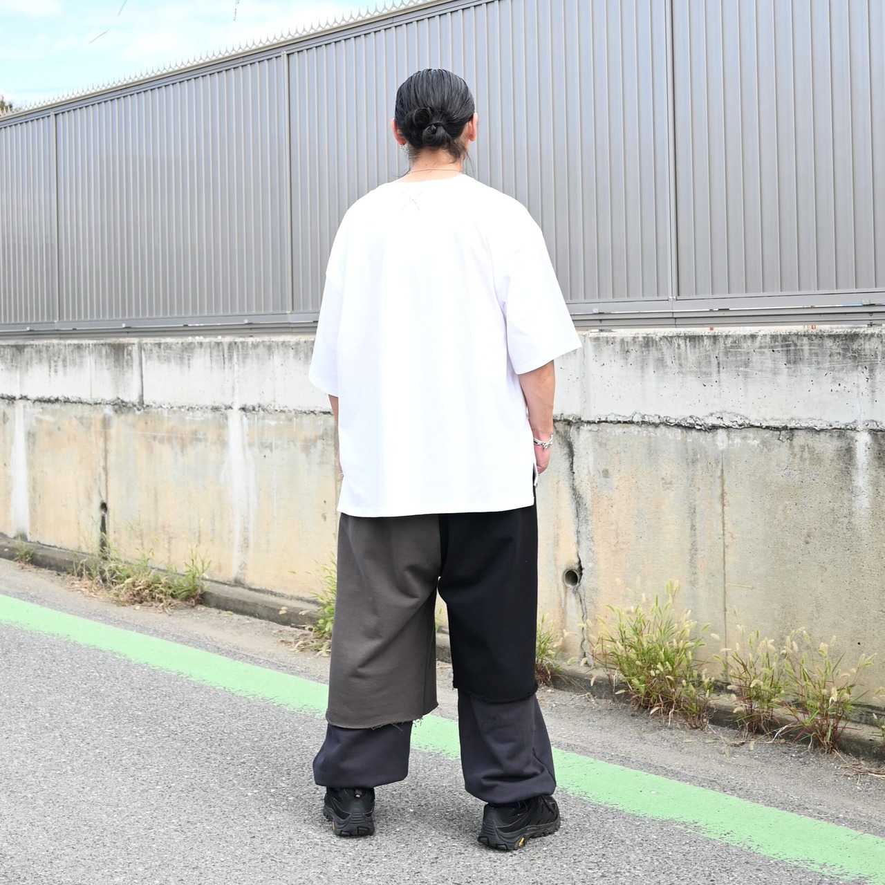 Leh / Contemporary Big Size Slit T-SH-2