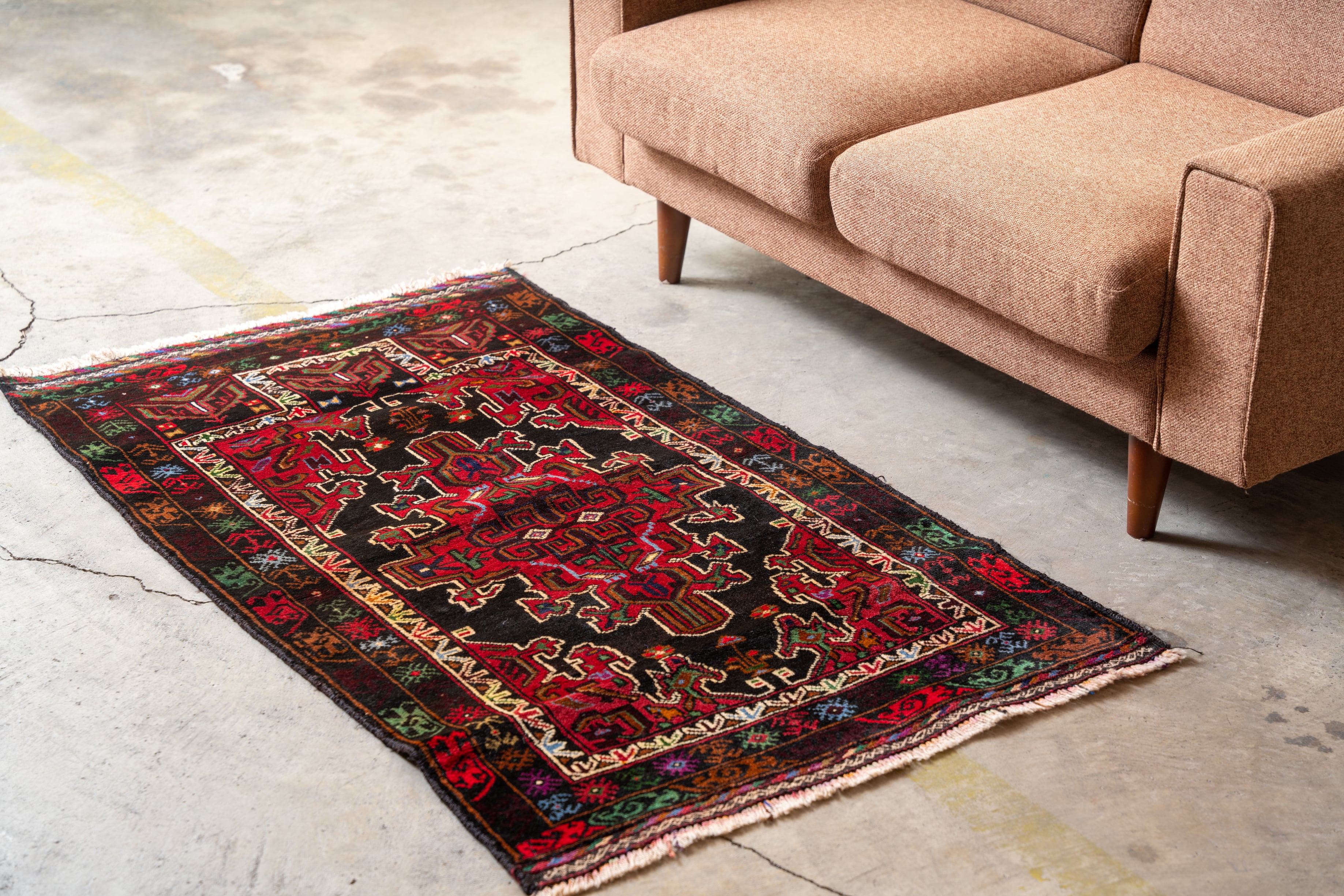 VINTAGE TRIBAL RUG- Afghanistan 434 | Phi Market.21