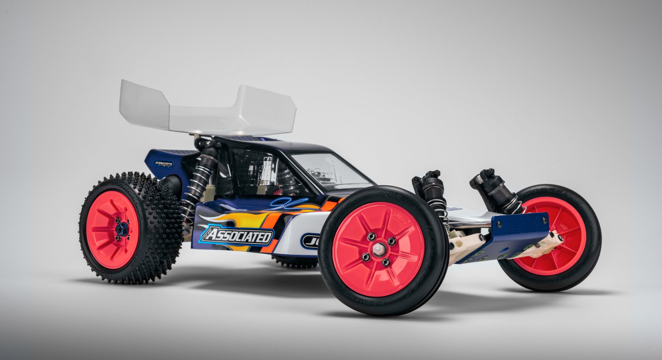 Jconcepts JC-3463B パイオニア - RC10用 2.2インチ フロントホイール