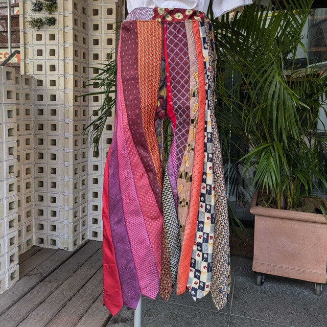 Remake necktie flare pants / リメイク ネクタイ フレアパンツ | BIG 