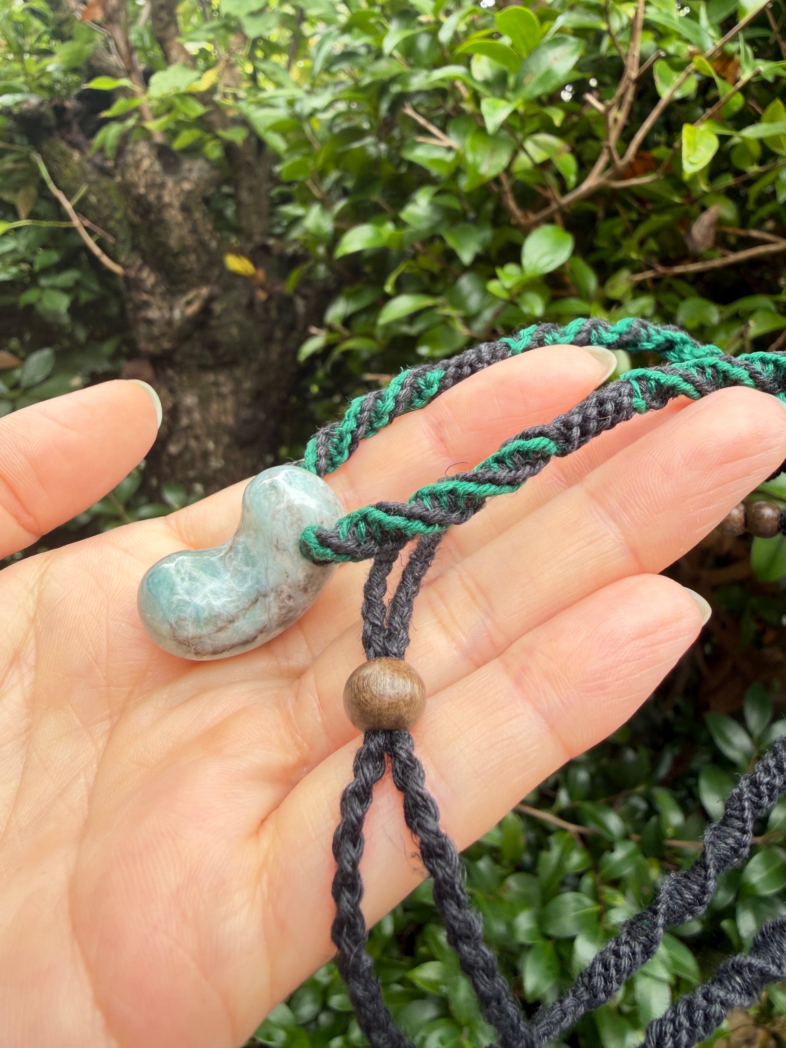 勾玉ネックレス | 勾玉（糸魚川翡翠）アクセサリーショップ Aquarian
