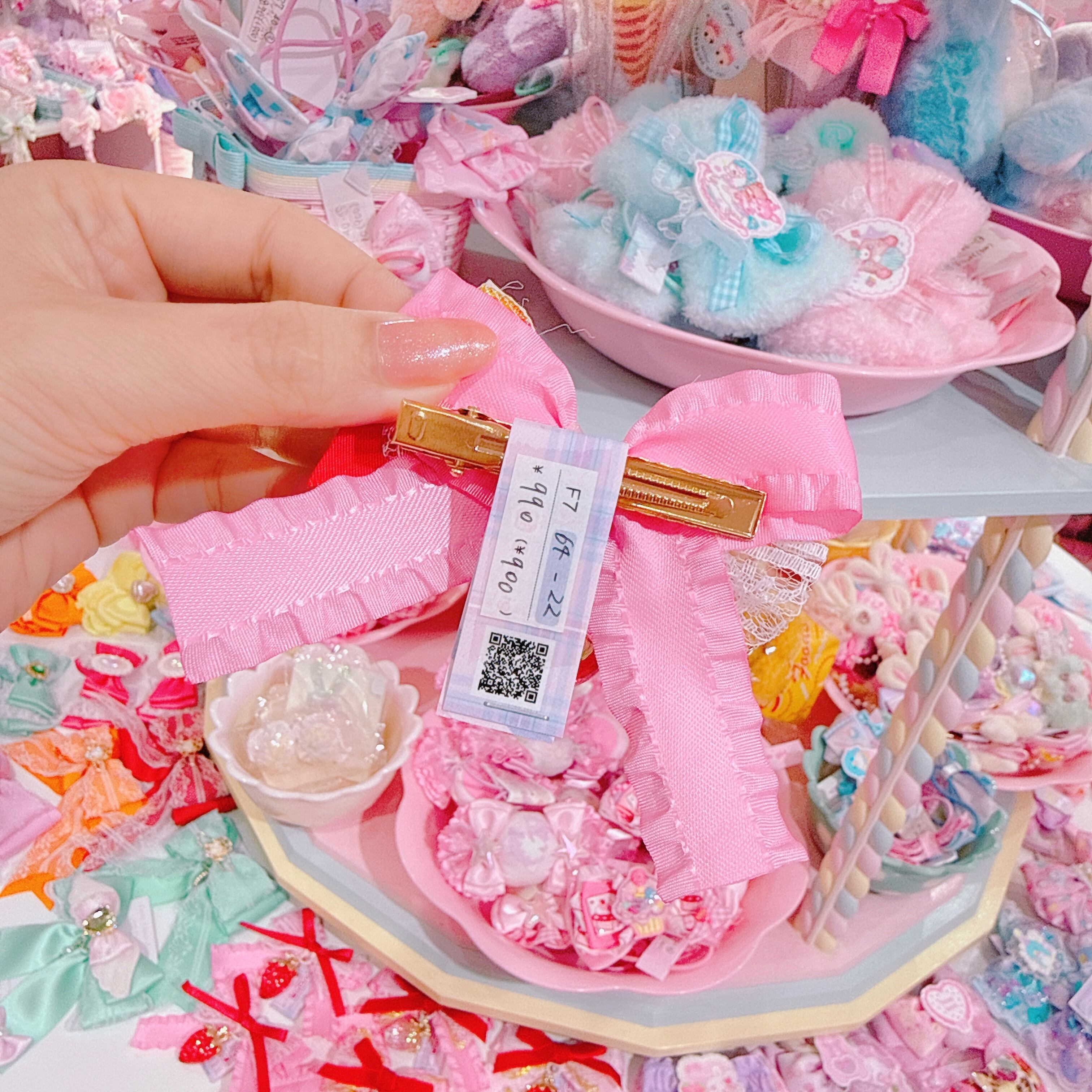 【F7】64-22いちごリボンヘアクリップ