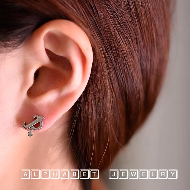 ボディピアス イニシャルピアス 16G ローマ字 花文字 ステンレス