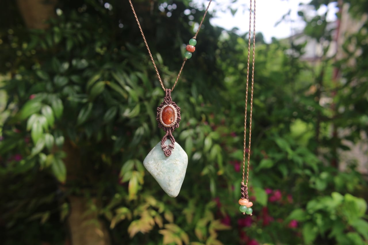 Itoigawa Jade & Sunstone micro macrame pendant