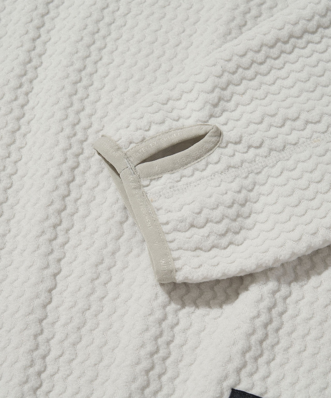 CALORA FLEECE HOODED PULLOVER_WHITE