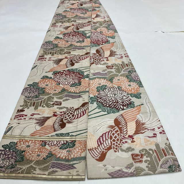 中古 丸帯 正絹 草花 全通柄 シルバー Bランク 384cm 5682