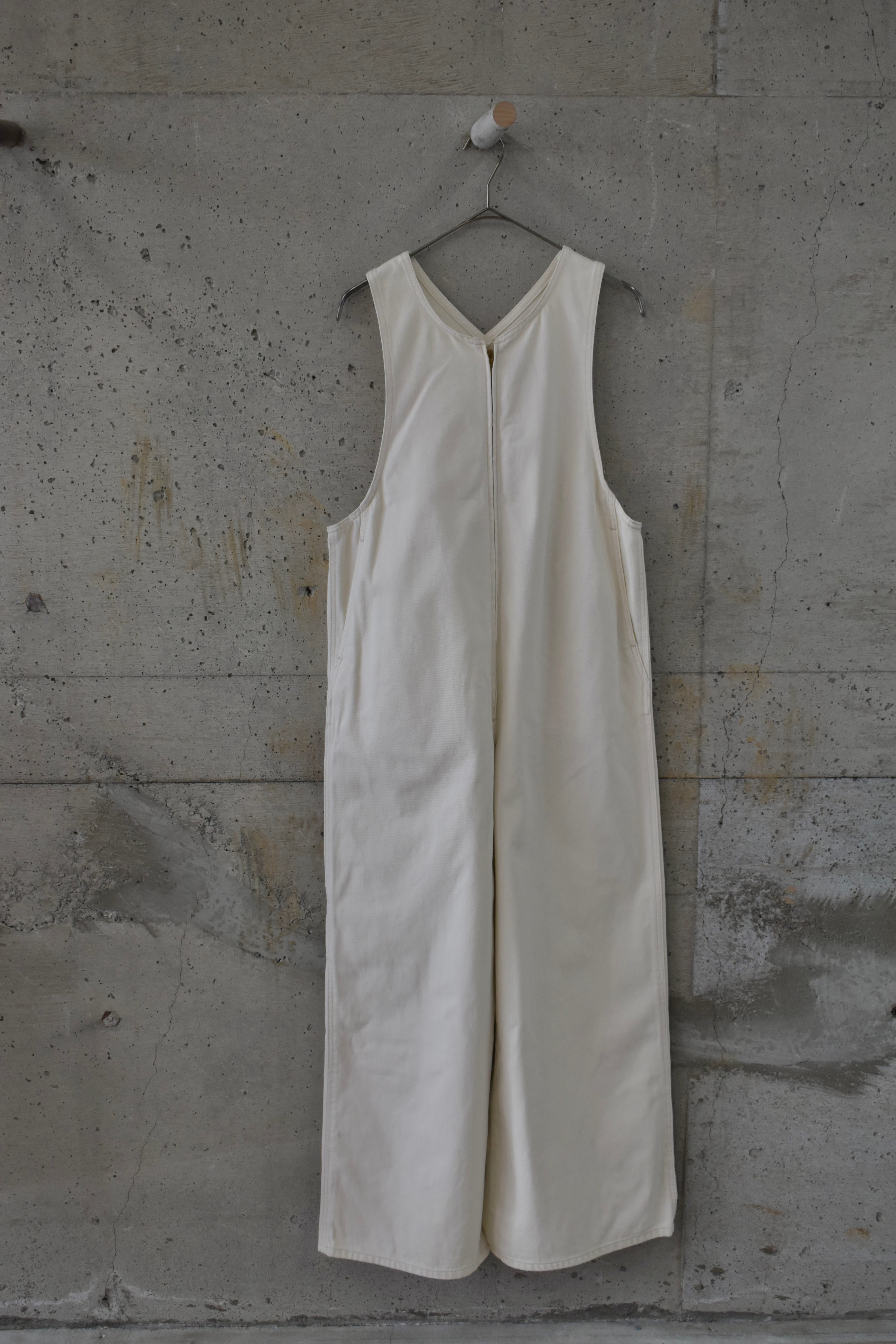 Off-white overalls