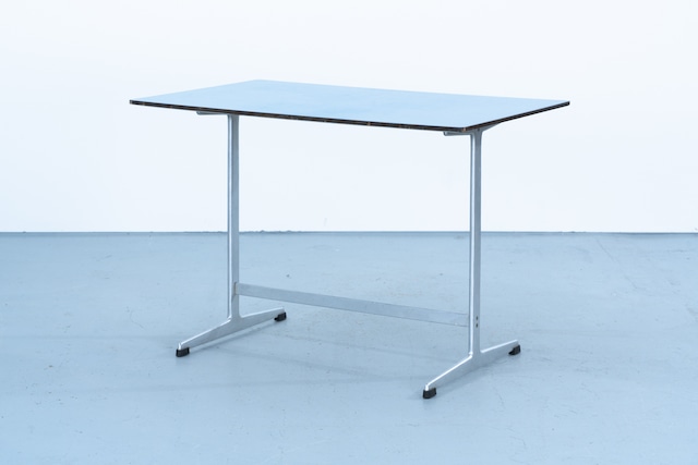 Arne Jacobsen | Coffee Table with Shaker Frame (SAS Royal Hotel)