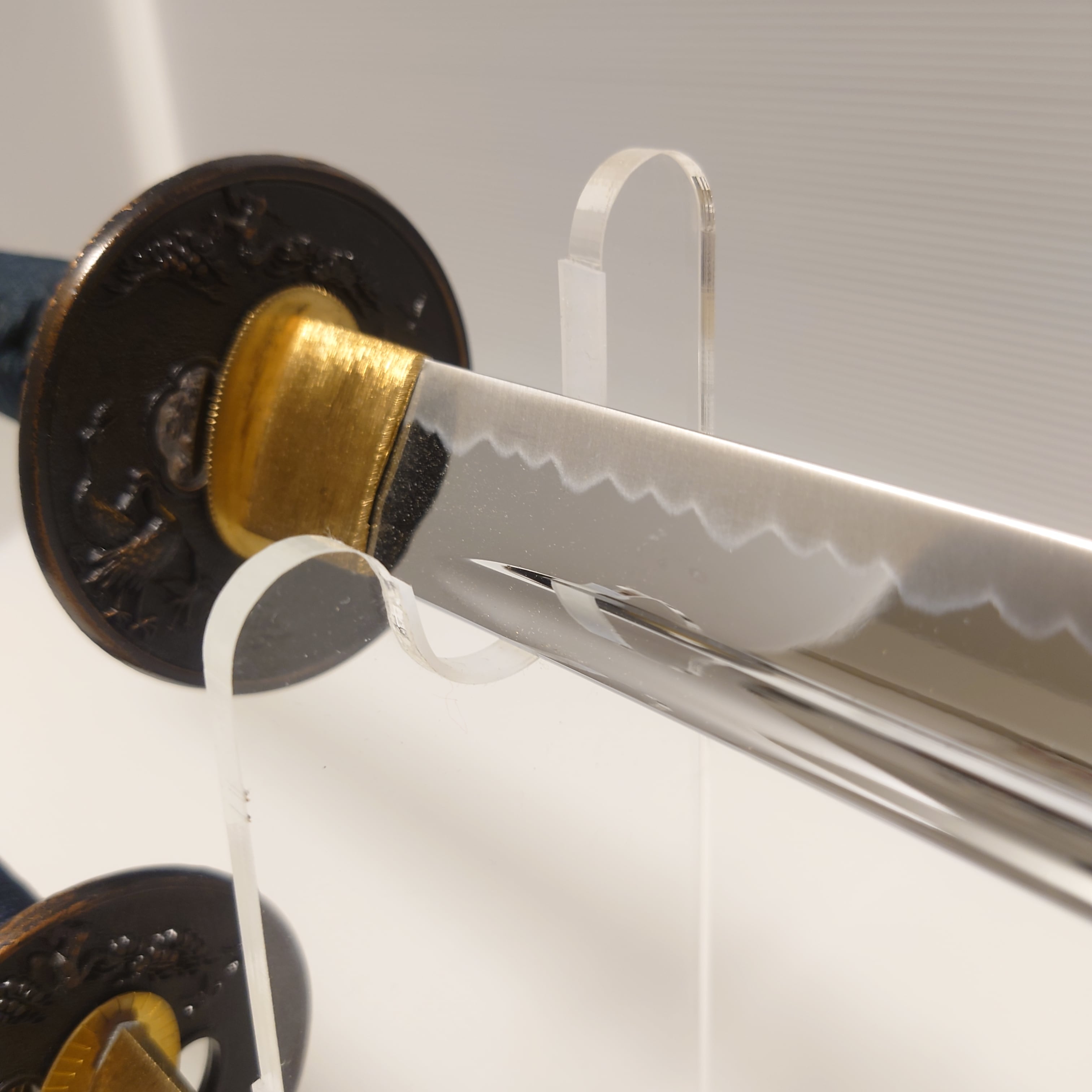 美術館用　アクリル　刀置き 楽天市場】刀掛け 3本掛け 2本掛け 刀 置き 透明 クリア アクリル 打刀