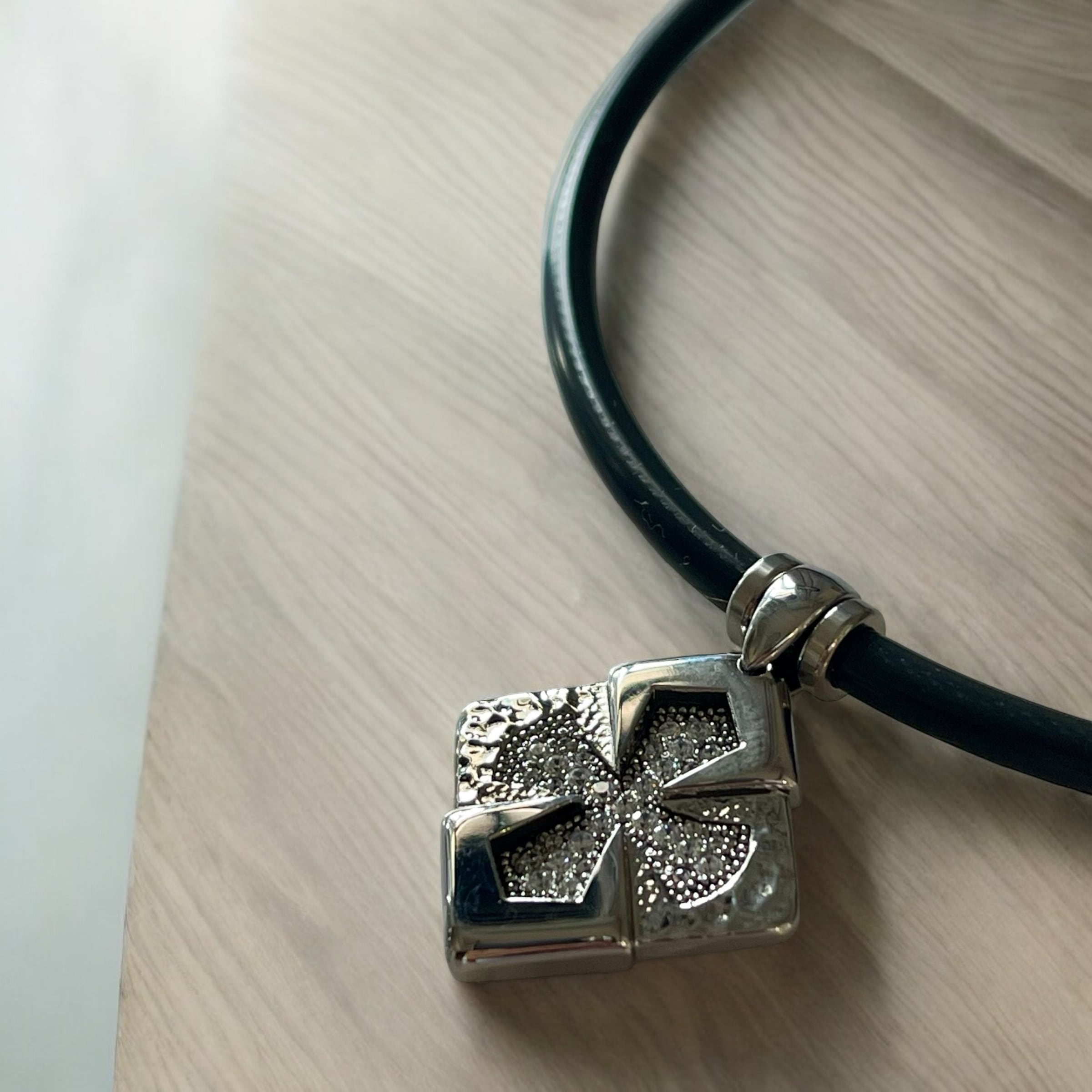 CSモデル ラージサイズ ツアープロ愛用品【スポーツネックレス