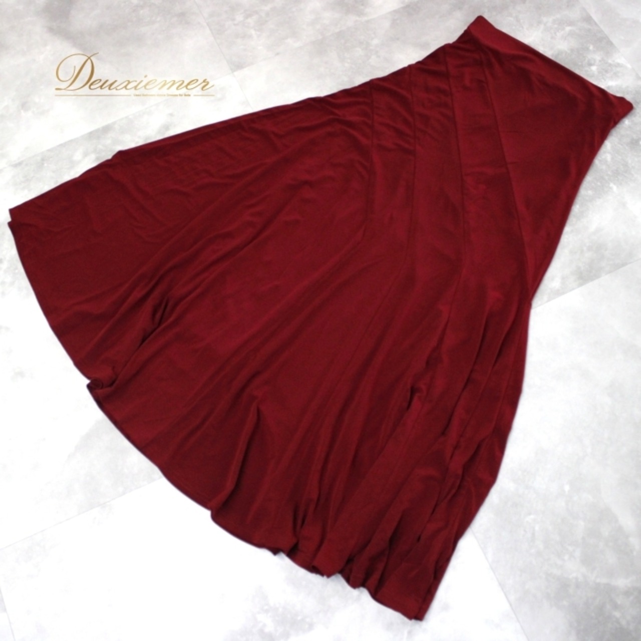 社交ダンス 衣装 スタンダード スカート レッスンウェア オールシーズン 赤 無地 レッド系 ロングスカート ロング丈 派手 ボルドー ワンカラー 伸縮性 91cm ウエスト ゴム 女性用 ダンス レッスン 踊りやすい フレア スカート 軽やか 日常使い シンプル デザイン おしゃれ ブランド 競技用 おすすめ かわいい