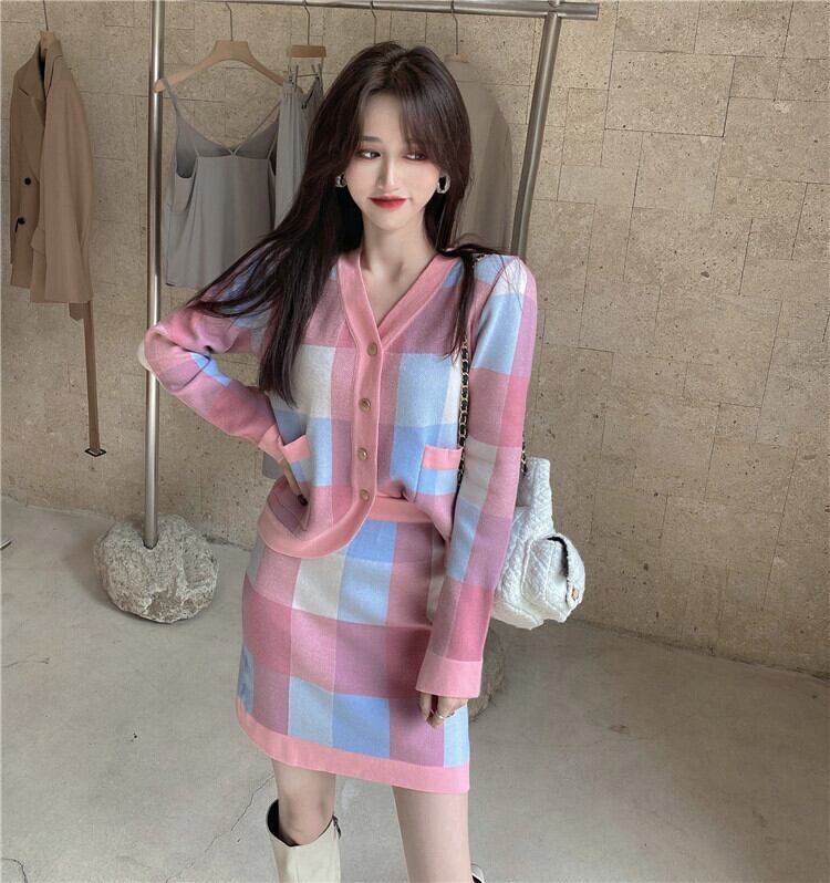 スタンダードニットセーター レディースオータムウィンタースタイルスカート レトロ 秋物 冬物 ブラックストロベリース99760610981