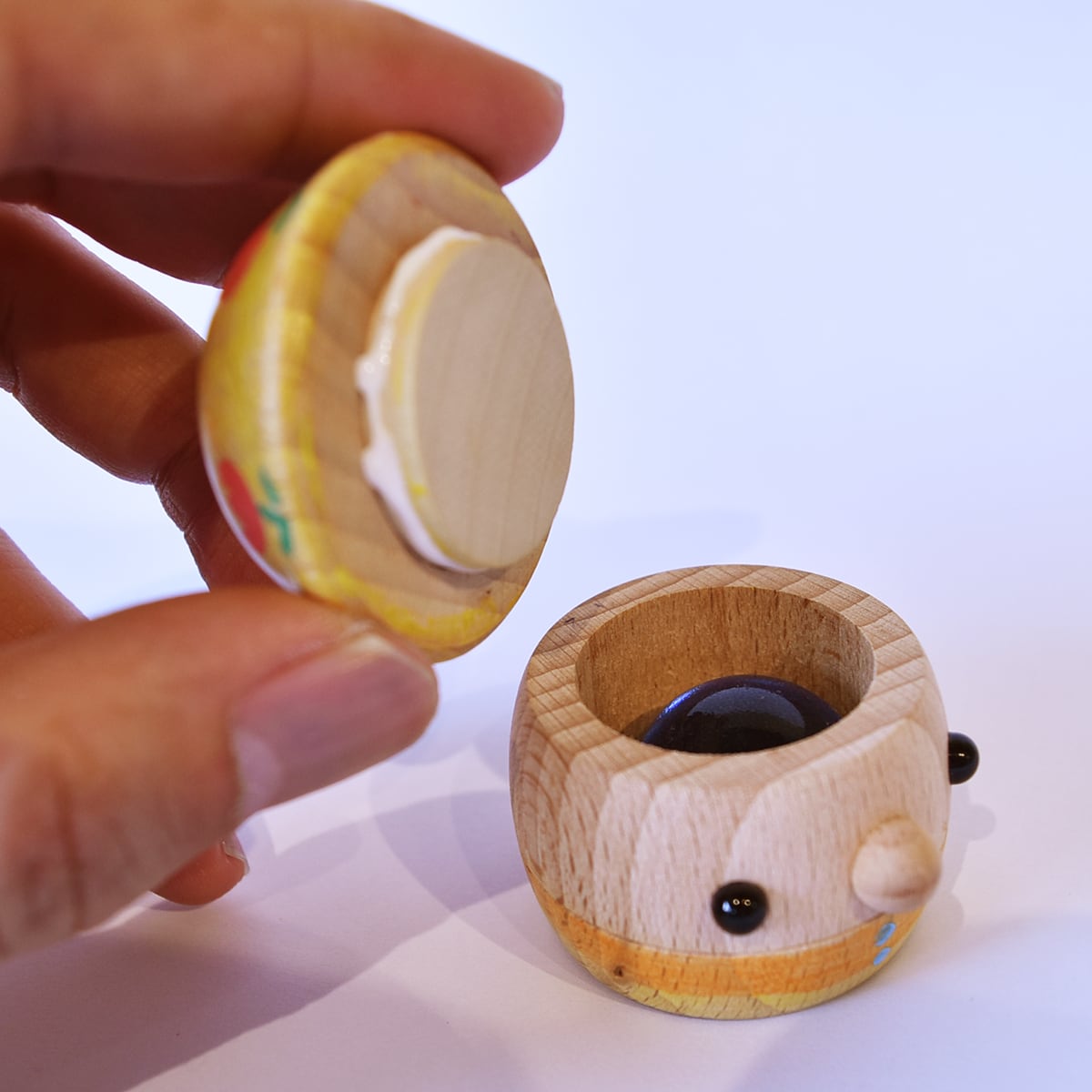 どんぐり工作キット【きのこ帽子】 | こまむぐ |公式通販｜日本製木の