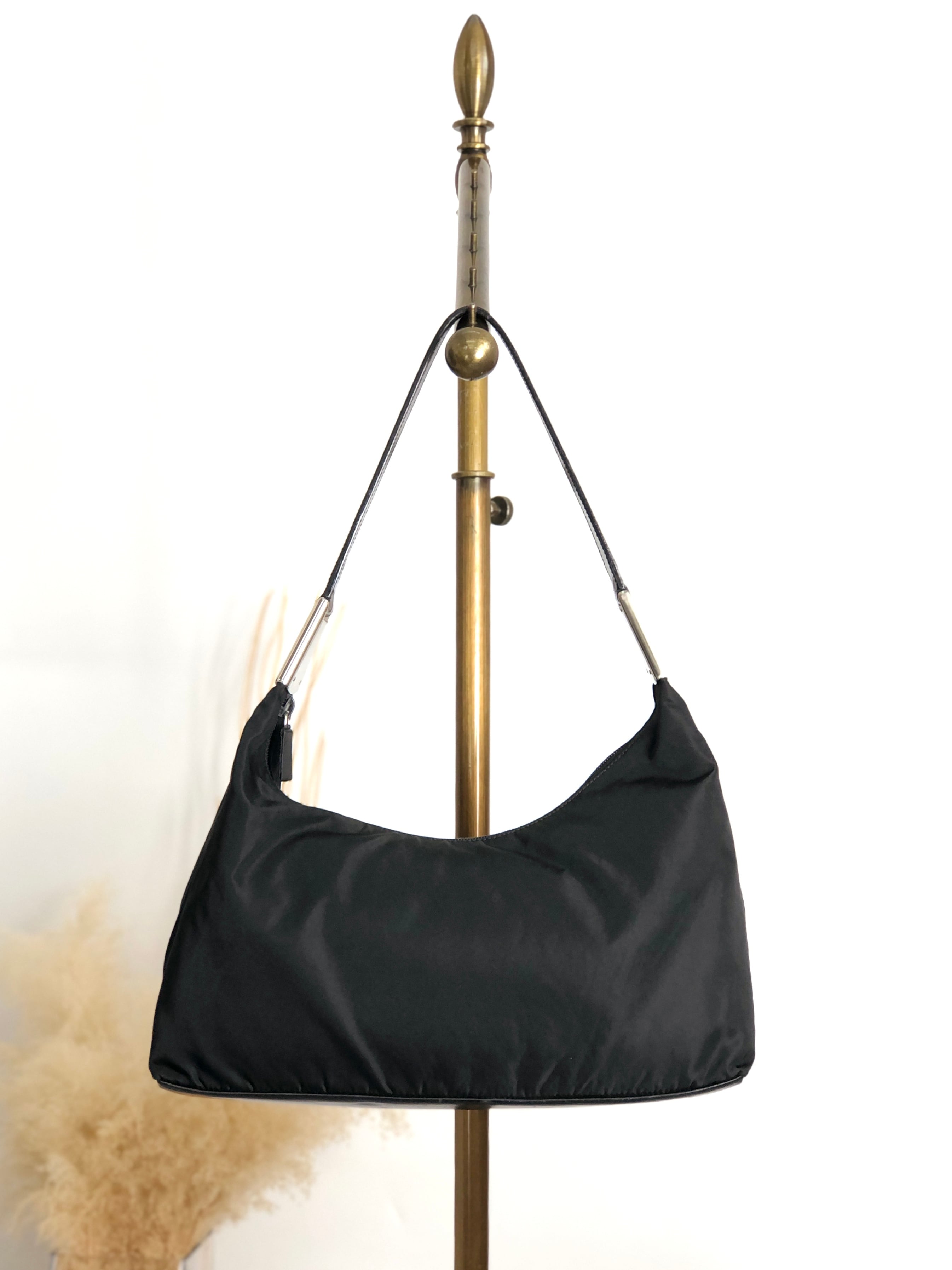 PRADA プラダ ショルダーバッグ ブラック サイドロゴ ナイロン ワンショルダー vintage ヴィンテージ オールド h6emcw