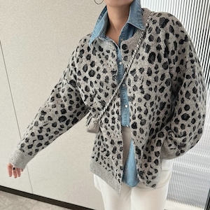 leopard print loose knit cardigan<t1423>