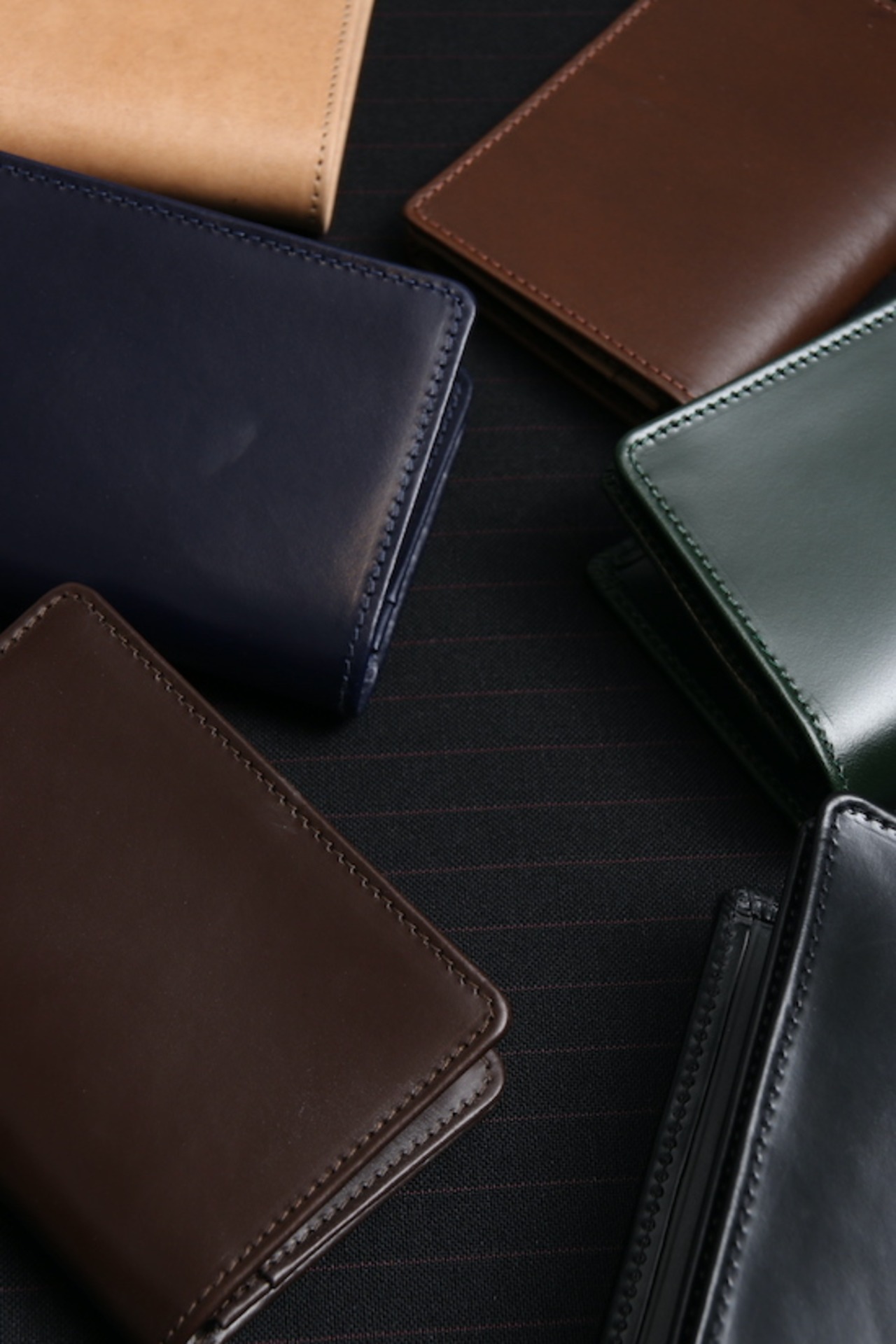 BEROMA S0039 GUSSETED CARD CASE