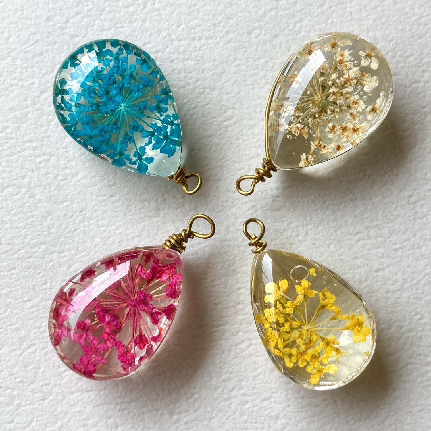 再入荷〉押し花入りしずくチャーム | Dua-アクセサリーパーツショップ