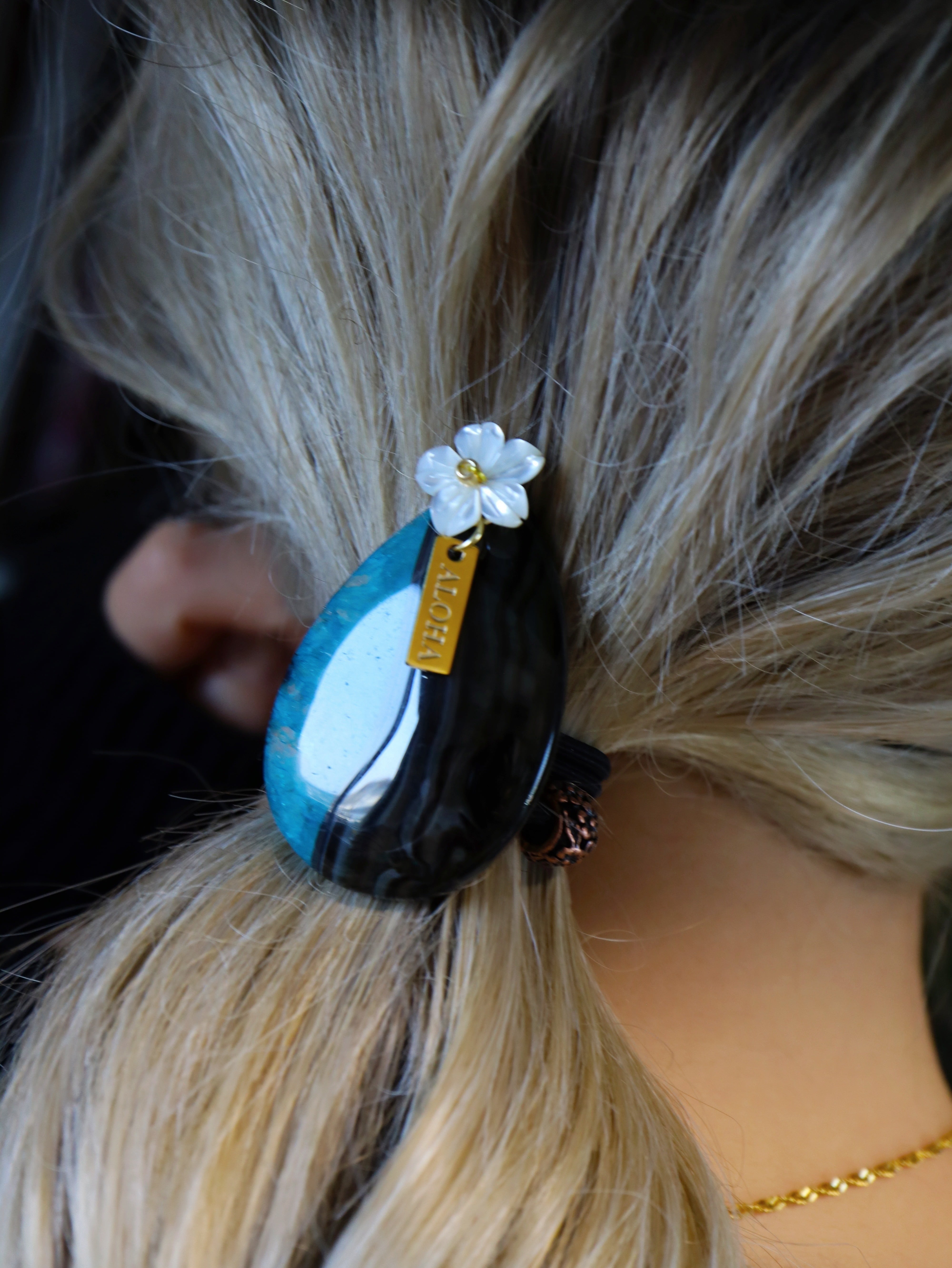 Hawaiian the sea at night blue agate×Plumeria hair accessory