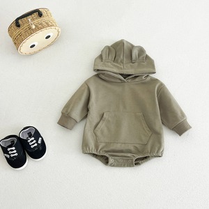 【BABY】帽子付きグリーンロンパース