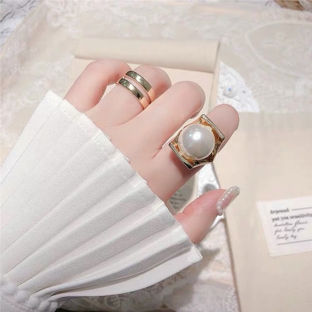 square pearl ring