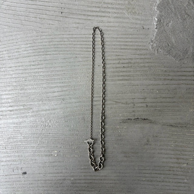 Chain toggle necklace