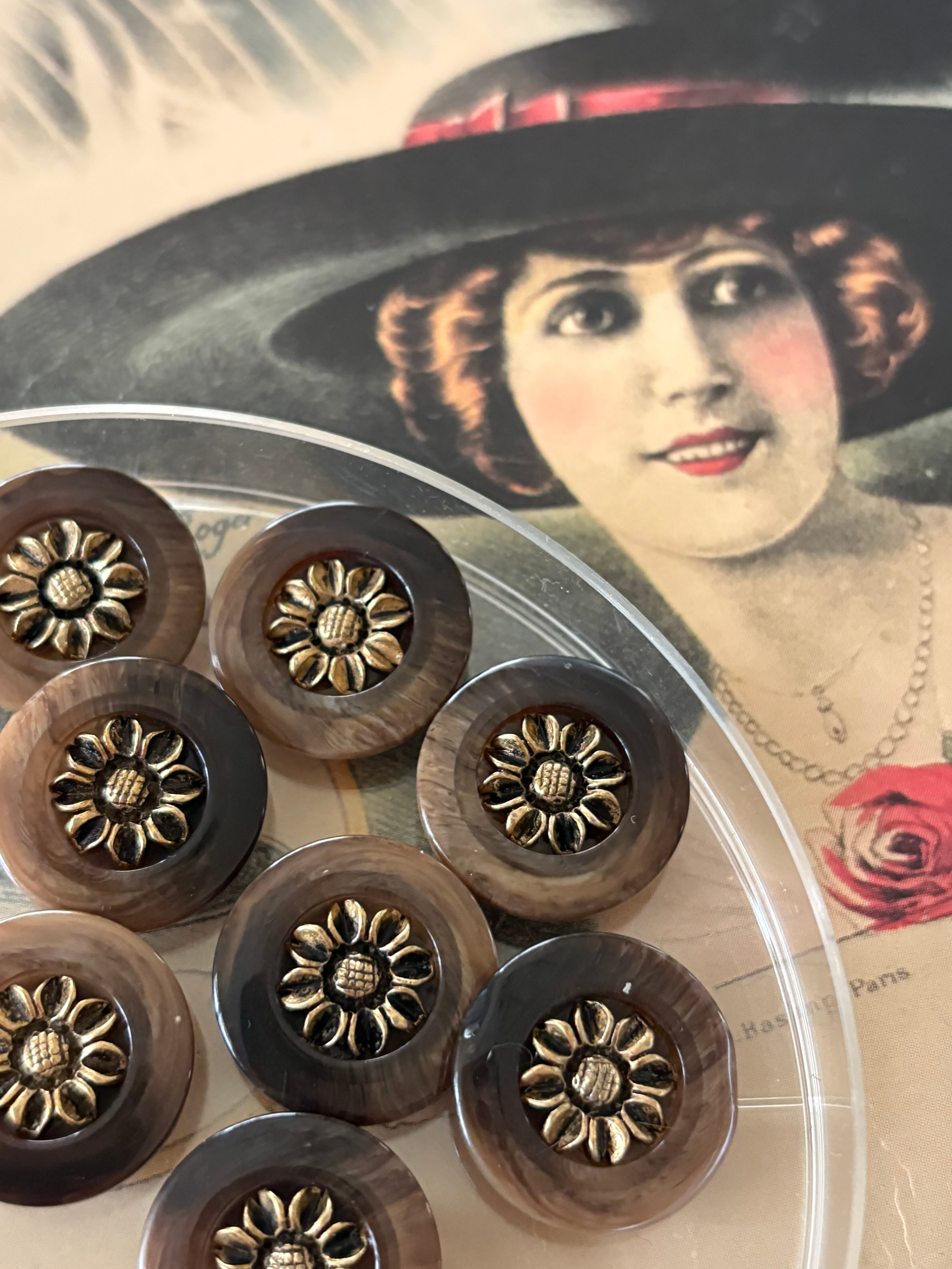 Japanese Vintage ボタン 17mm ブラウン マーブル フラワー アクセサリーパーツ 樹脂 装飾材 カルトナージュ