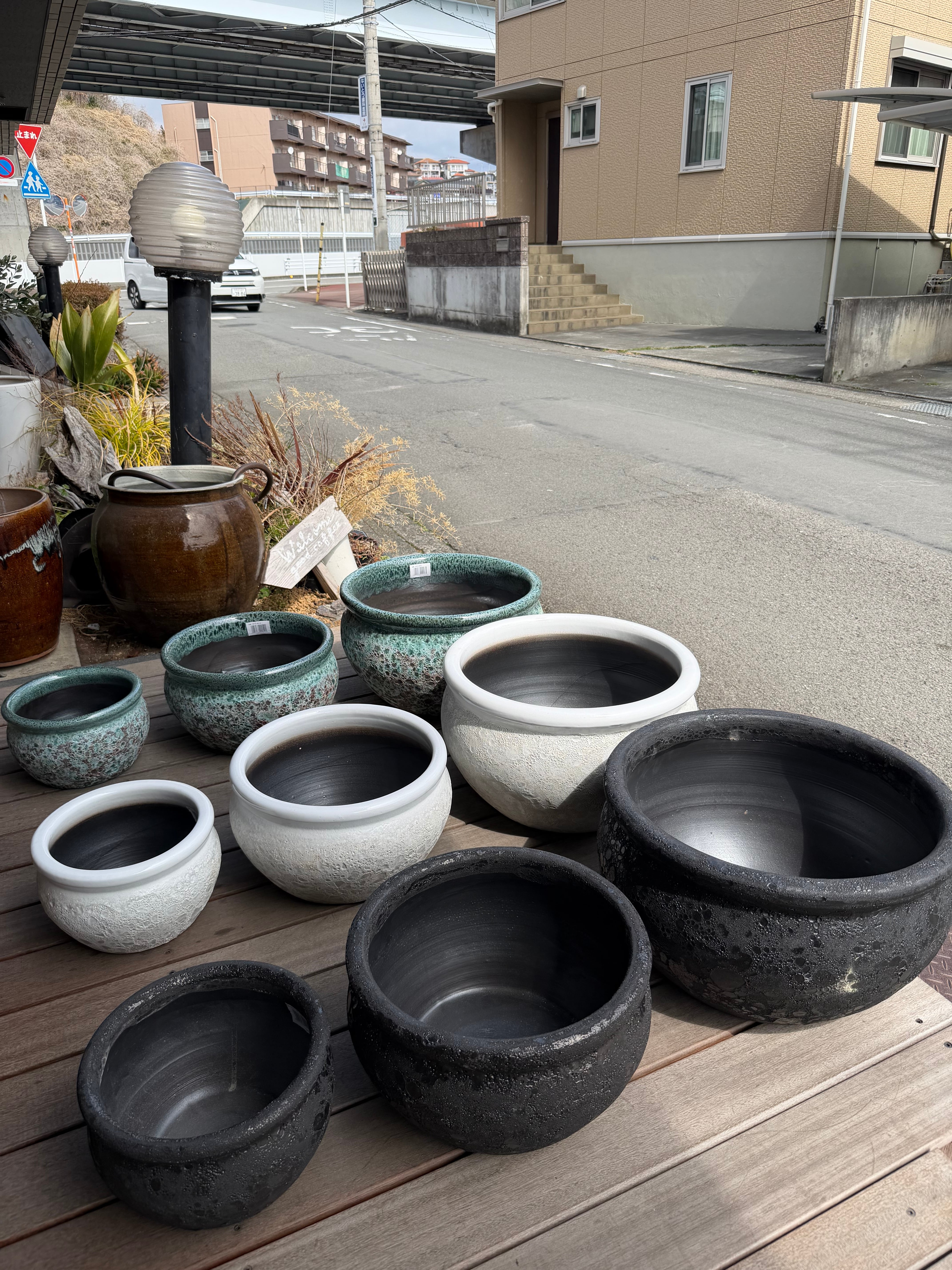 睡蓮鉢、大と中セット、小おまけ、送料無料】オリジナル睡蓮鉢！外側柄