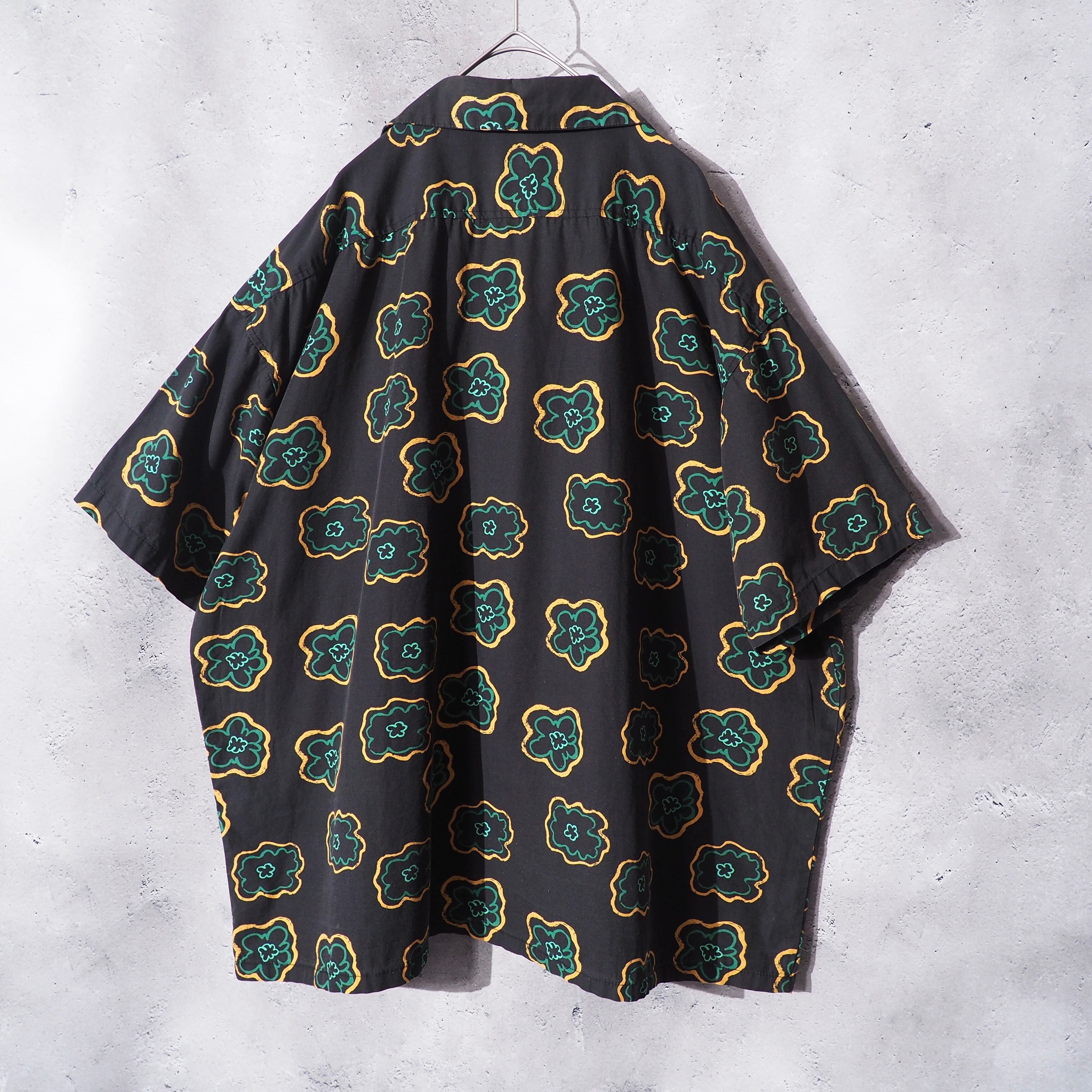 Unikko Flower Pattern Design Over silhouette Open collar shirt