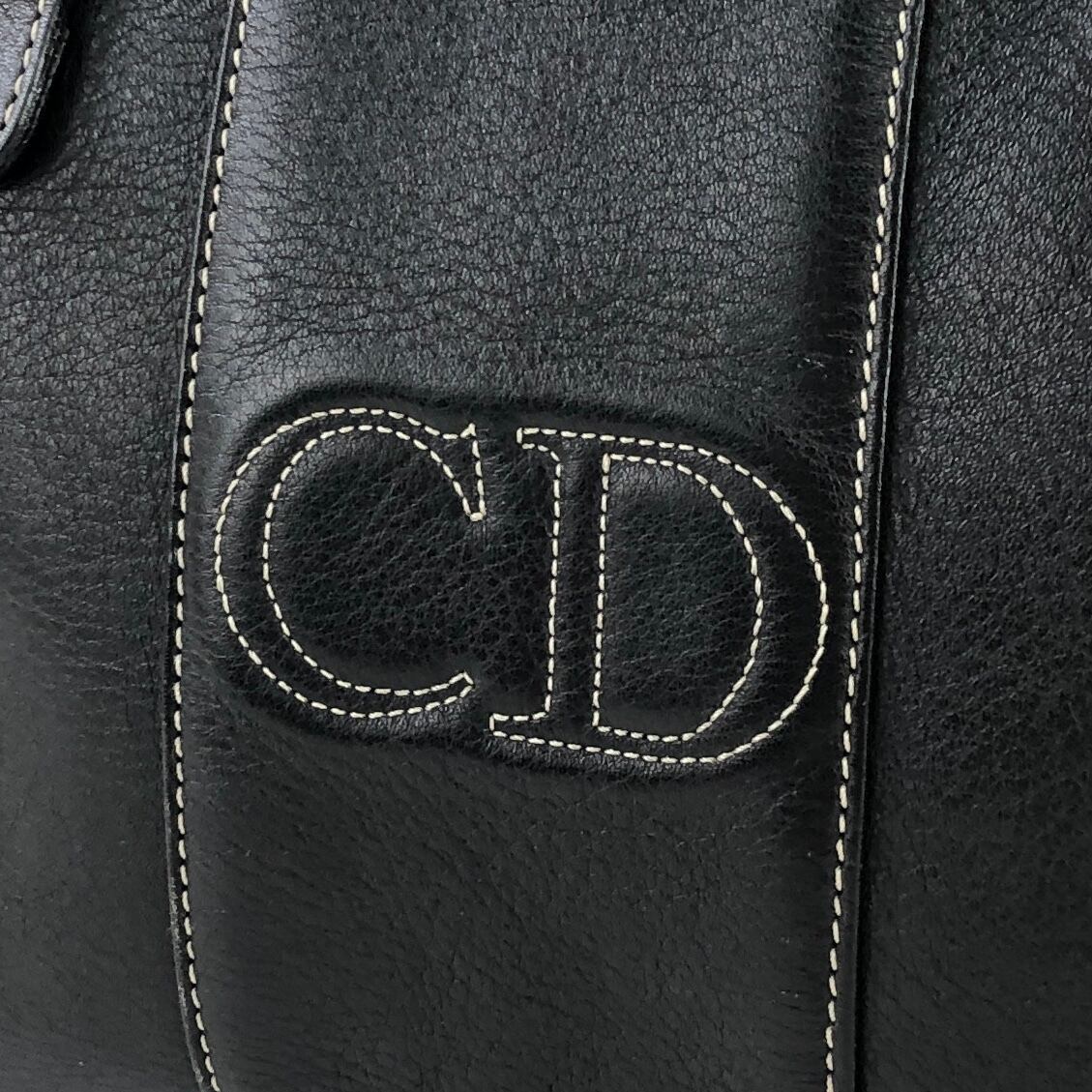 Christian Dior クリスチャン ディオール CDステッチ エンボスレザー
