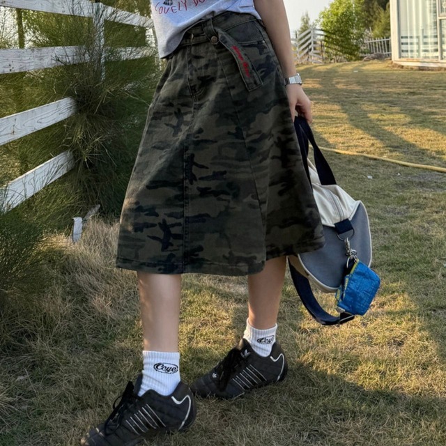 ミリタリーカモフラミディスカート 1col   R01811