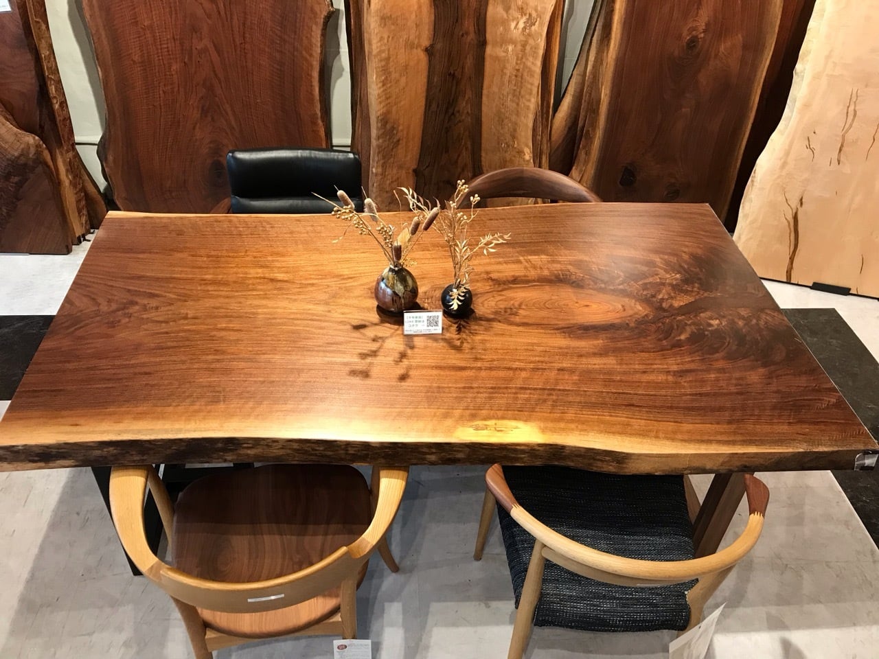 ウォールナット_1810×880-980×55_横浜元町店_テーブル天板/一枚板