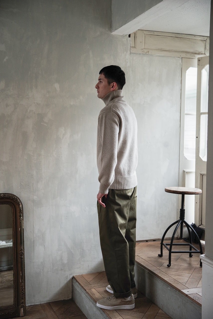 Hand Framed High Neck P/O