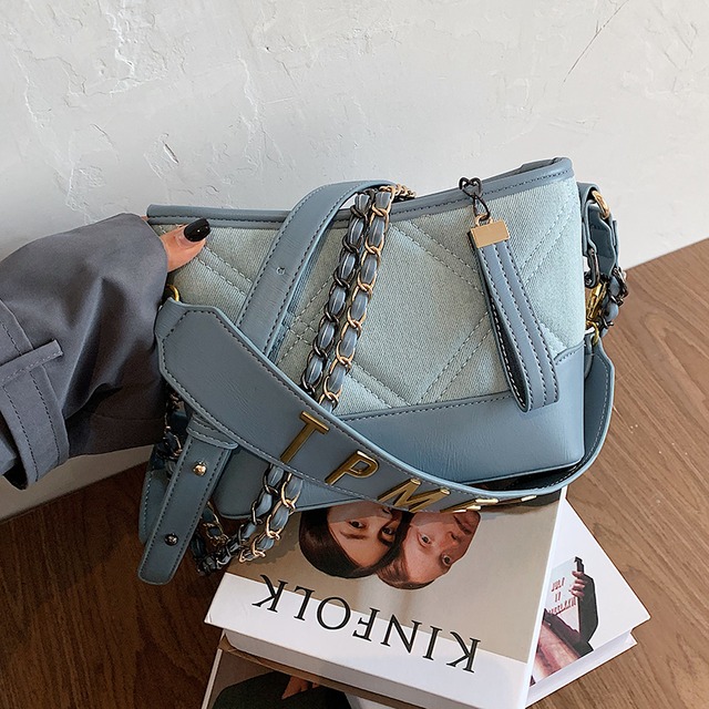 ネットセレブレディースワンショルダースモールバッグ女性バッグ2020人気の新しい流行のファッションメッセンジャーバッグニッチデザイン迷子バッグ 手作りハンドバック64066027729