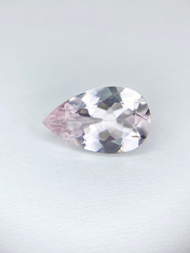 モルガナイト 1.70ct ルース