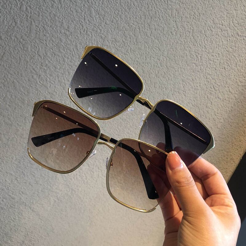 レッド薄手 ストリート ブラック・アイド・ピーズ89102418922