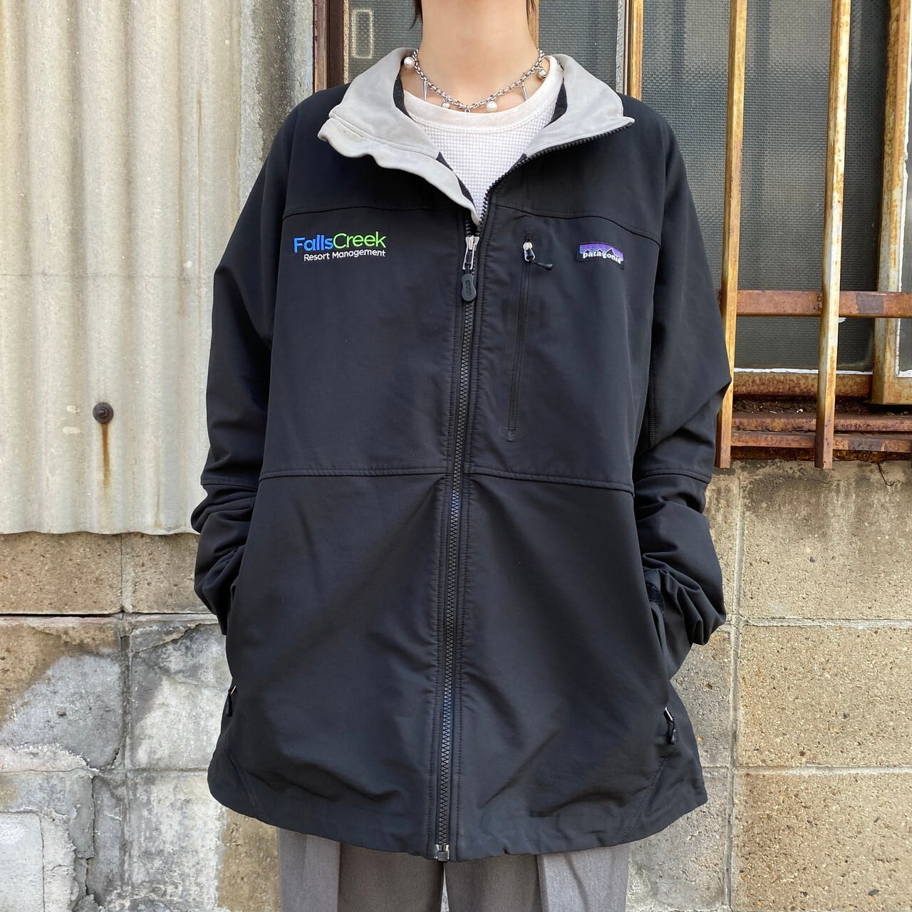 patagonia パタゴニア ソフトシェル アウトドアジャケット 企業ロゴ刺  