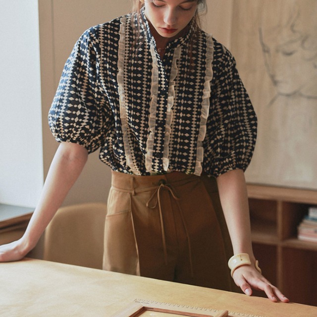 Géométrique Puff Sleeve Blous F0681