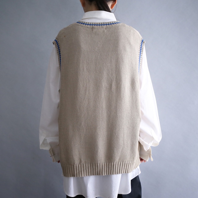 rib line design cable knit vest