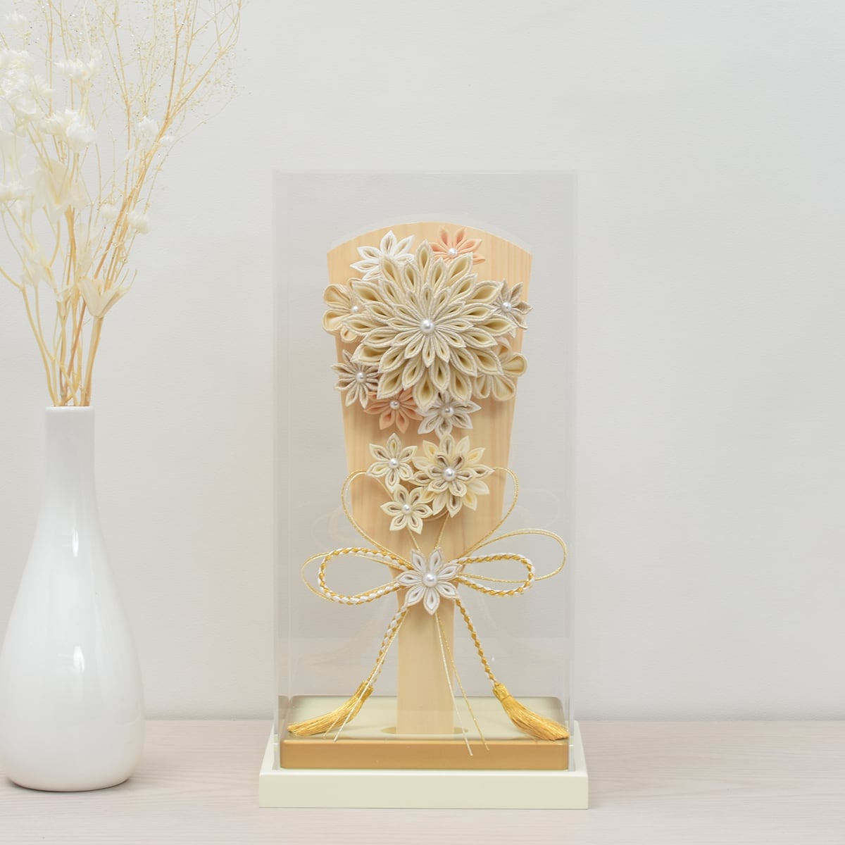 羽子板飾り 【淡金】ゴールド|おしゃれ|モダン|今どき|コンパクト|スタイリッシュ|つまみ細工|正絹|粋