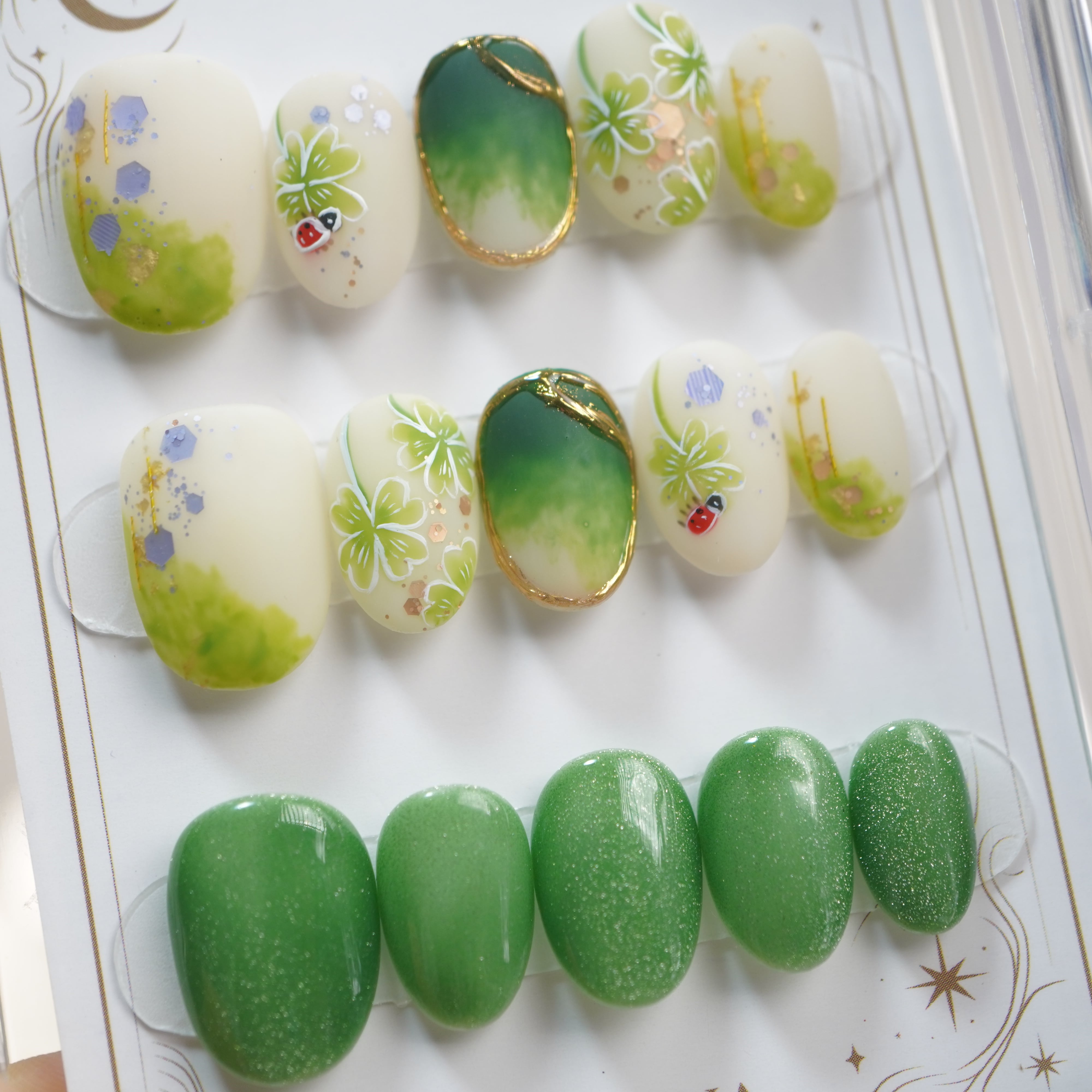 【#】繰り返し使える【プレミアム】ネイルチップ15枚セット/グリーン クローバー/ショート アーモンド/XY